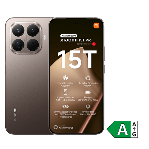 Abgebildet ist ein Smartphone in der Farbe Goldbronze, Modell Xiaomi 15T Pro. Links ist die Rückseite mit einem großen quadratischen Kameramodul mit drei Kameralinsen zu sehen. Rechts zeigt das Display die Vorderseite des Geräts mit Produktinformationen und Features. Unten rechts befindet sich ein grün-weißer Energielabel-Hinweis mit der Energieeffizienzklasse A.